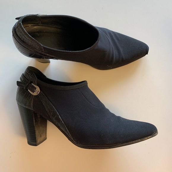 8.5 • Black Booties - Picture 1 of 5